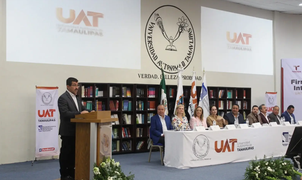 Presenta Dámaso Anaya Proyectos Académicos De La Uat En Nuevo Laredo 9489